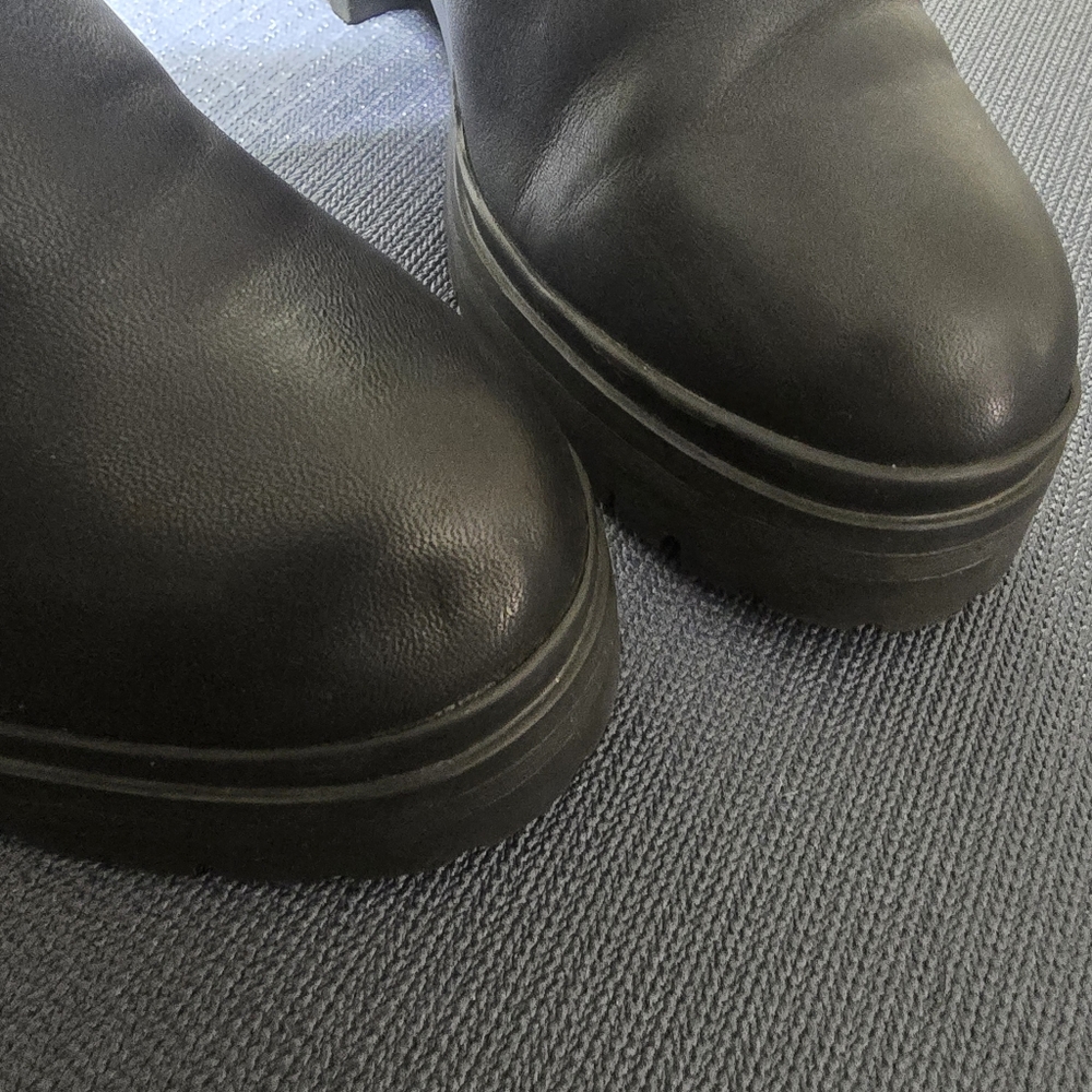 Jeffrey Campbell Tracker Platform Booties Black L… - image 4